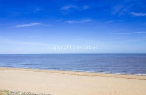 Great Yarmouth Boat Rental | Stunning Caravan With Large Decking At California Cliffs In Norfolk Ref 50001Oc