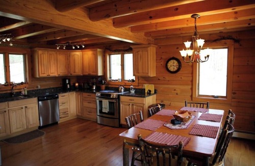 Fleischmanns Ski Chalet | Stunning Catskills Cabin Getaway, facing BelleAyre