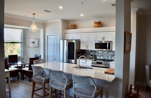 Naples Condo | Stunning Cedar Hammock Condo - Gated -Golf/Resort Amenities 2 Month Minimum