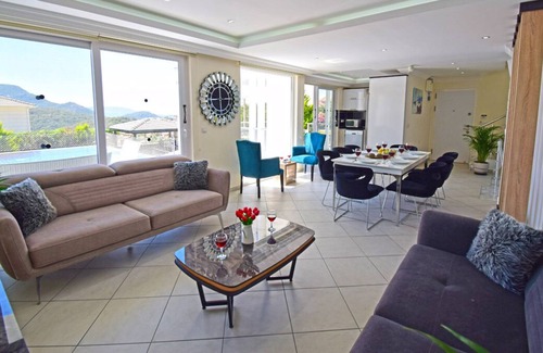 Oludeniz Villa | Stunning, centrally located, 4 bedroom(All En-suite Bathrooms), Private villa