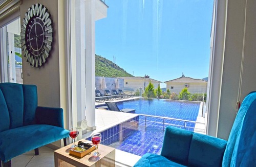 Oludeniz Villa | Stunning, centrally located, 4 bedroom(All En-suite Bathrooms), Private villa