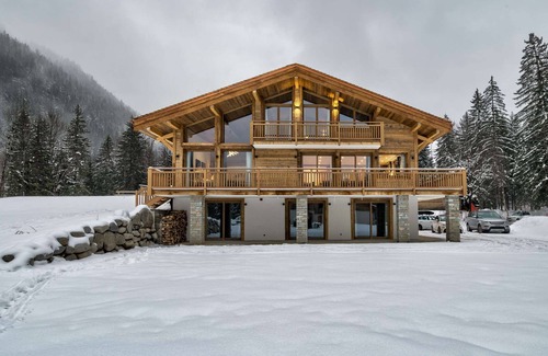 Chamonix-Mont-Blanc Ski Chalet | Stunning Chamonix Chalet with indoor pool