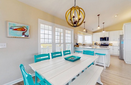 Holden Beach House | Stunning coastal home with ocean views and close to beach access