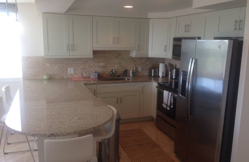 Island Estate Condo | Stunning Condo In An Exclusive Intracoastal Estate With Harbor Views