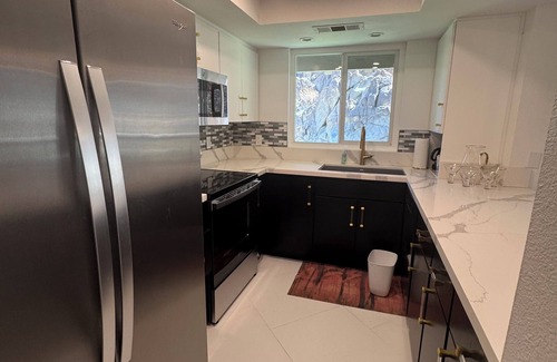 Indian Wells Condo | Stunning Condo with Mountain Views in Indian Wells
