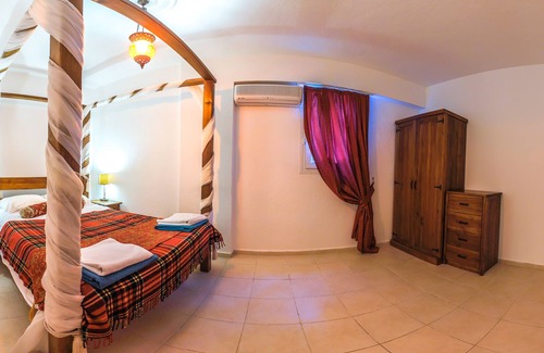 Oludeniz Villa | Stunning Contemporary Luxury Villa with heated pools only minutes to the lagoon