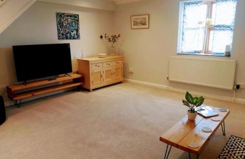 Wotton-under-Edge House | Stunning Cottage on the Edge of the Cotswolds