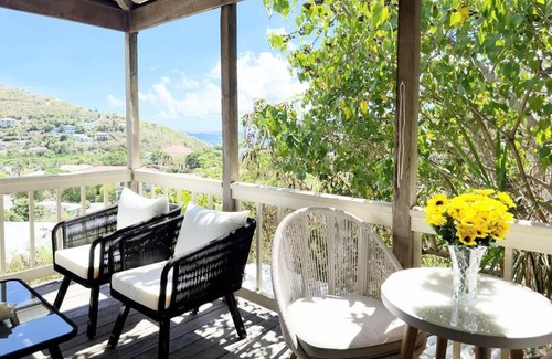 Estate Enighed House | Stunning Cottage with Ocean Views Near Beaches