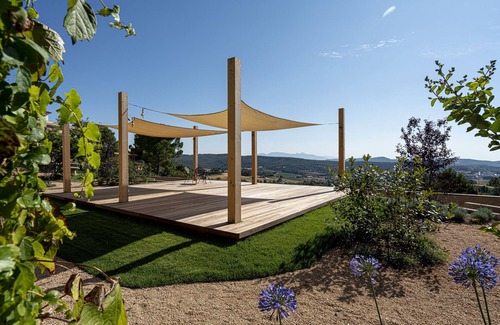 Mediona House | Stunning country house surrounded by vineyards facing Montserrat