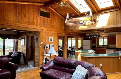 Lake Tomahawk Cabin | Stunning, Cozy Lake House with 680 feet of shoreline