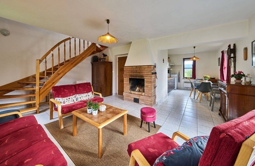 Ceska Metuje House | Stunning private villa for 6 people with pool, WIFI, TV, patio, pets allowed and panoramic view