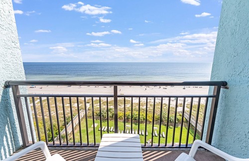 Myrtle Beach Condo | Stunning Direct Oceanfront Views and Pools|1 BR!