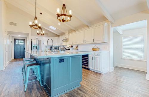 Wimberley House | Stunning dog-friendly home with game room, hot tub, water view, & W/D