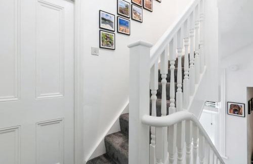 Brixton Apartment | Stunning Double Rooms within a Loft space