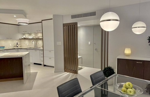 Mid Beach Condo | Stunning Dramatic Oceanfront!