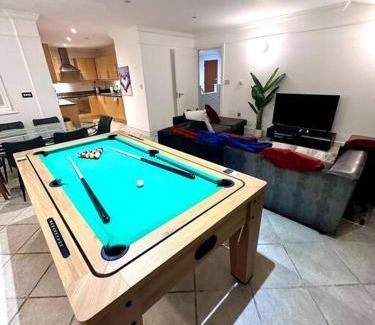 Cathedrals Apartment | Stunning Duplex Penthouse with Shard Views