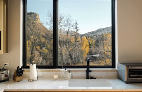 Avon House | Stunning Elegance | Ski-in/out | Westin Amenities