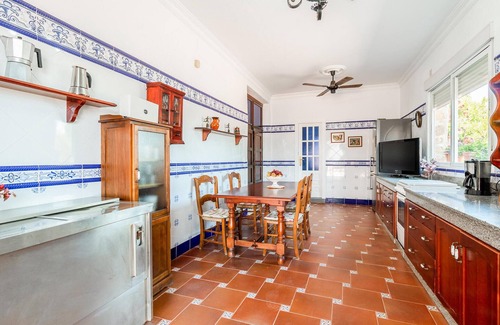 Aguilar de la Frontera House | Stunning home in Aguilar de la Frontera