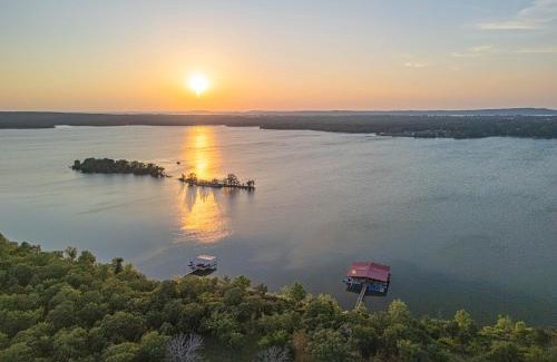 Eufaula House | Stunning Eufaula Waterfront Home in Dixie Cove