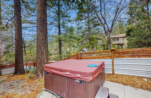 Fern Valley House | Stunning Fern Valley cabin with forest views & private hot tub - dog-friendly