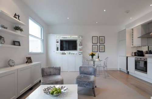 Holland Park Apartment | Stunning Flat in Notting Hill - 5 min walk to Hyde Park and Portobello Road!