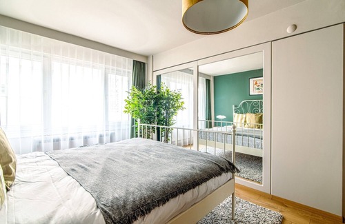 Nisantasi Apartment | Stunning Flat with Excellent Location in Tesvikiye