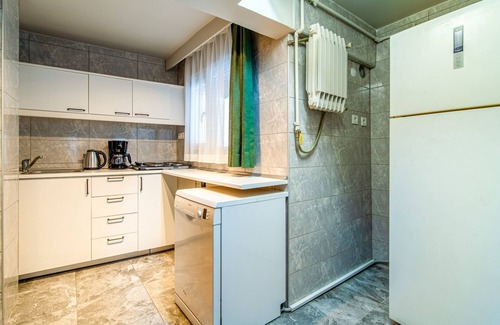 Nisantasi Apartment | Stunning Flat with Excellent Location in Tesvikiye