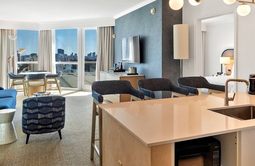 Mid Beach House | Stunning Fontainebleau Ocean Bay