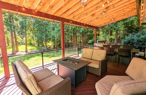 Langley House | Stunning forest estate - perfect getaway or gorgeous venue minutes from the city
