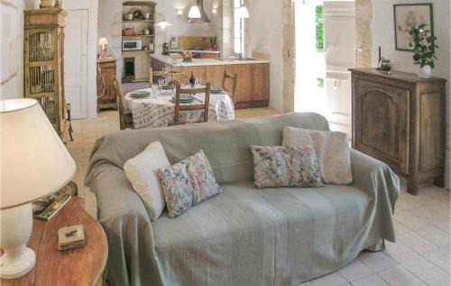 Saint-Antoine-de-Breuilh House | Stunning Home In St Antoine De Breuilh
