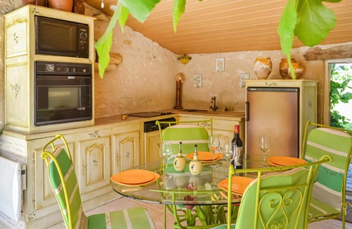 Saint-Quentin-de-Caplong House | Stunning home in St, Quentin de Caplong with 2 Bedrooms, WiFi and Outdoor swimming pool