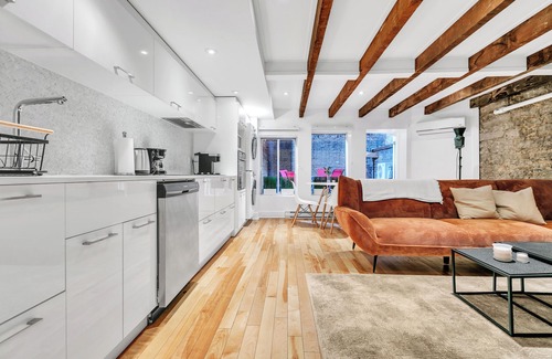 Old Montreal Condo | Stunning Full-Floor Condo in Montreal's Old Port: Two Luxury Apartments combined