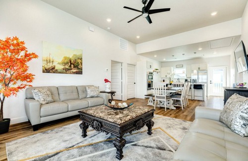 Pointe San Luis House | Stunning Galveston home with gulf views and beach access