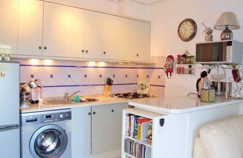 Quesada Apartment | Stunning Ground Floor Apt. near Beach ,Wifi Fibre Optic incl.