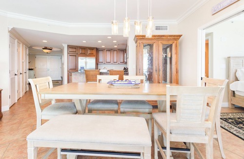 Pensacola Beach Condo | Stunning Gulf Front Views at Portofino 1-1401