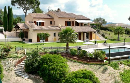 Les Adrets-de-l'Esterel House | Stunning Home In L Adrets De L'esterel
