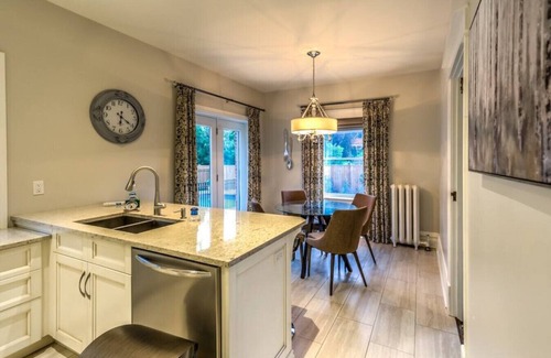 Port Weller West House | Stunning Heritage Large Character Family home