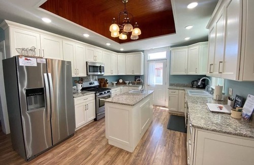Kanab House | Stunning Historic Home in Kanab, Utah. Close proximity to Zion and Bryce Canyon.