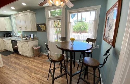 Kanab House | Stunning Historic Home in Kanab, Utah. Close proximity to Zion and Bryce Canyon.