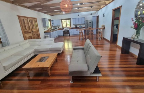Cahuita House | Stunning holiday home with jacuzzi at Cahuita National Park. 3bed/3bath/AC
