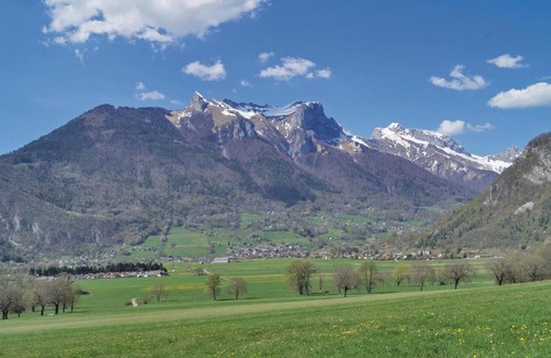 Cons-Sainte-Colombe House | Stunning home in Cons Ste, Colombe with 3 Bedrooms and WiFi