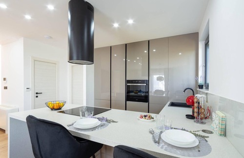 Sinj House | Stunning home in Obrovac Sinjski