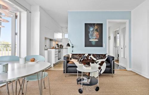 Sandvig House | Stunning Home In Allinge With Wifi