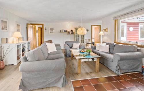 Sandvig House | Stunning Home In Allinge With Wifi