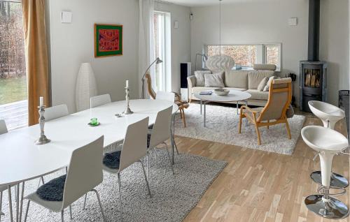 Bastad House | Stunning Home In Båstad With Wifi