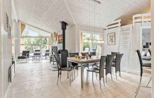 Bogense House | Stunning Home In Bogense With Sauna