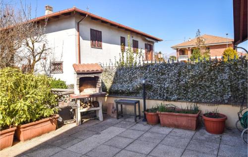 Bosconero House | Stunning Home In Bosconero With Kitchen