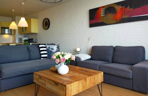 Bruinisse House | Stunning home in Bruinisse