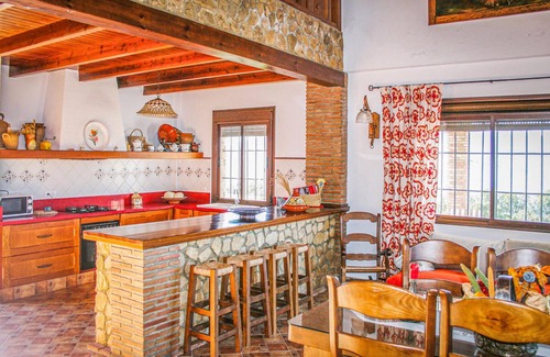 El Gastor House | Stunning home in El Gastor with WiFi