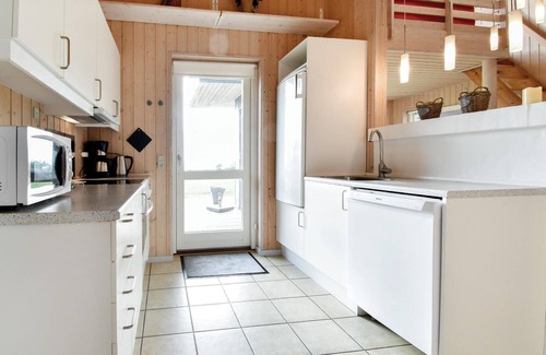 Faaborg House | Stunning home in Faaborg with WiFi